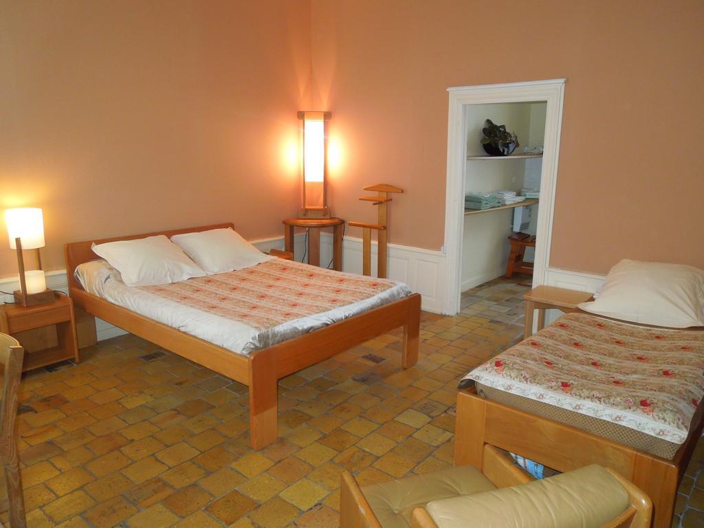 Carrefour De L'Ormeau Bed & Breakfast Mondoubleau Room photo